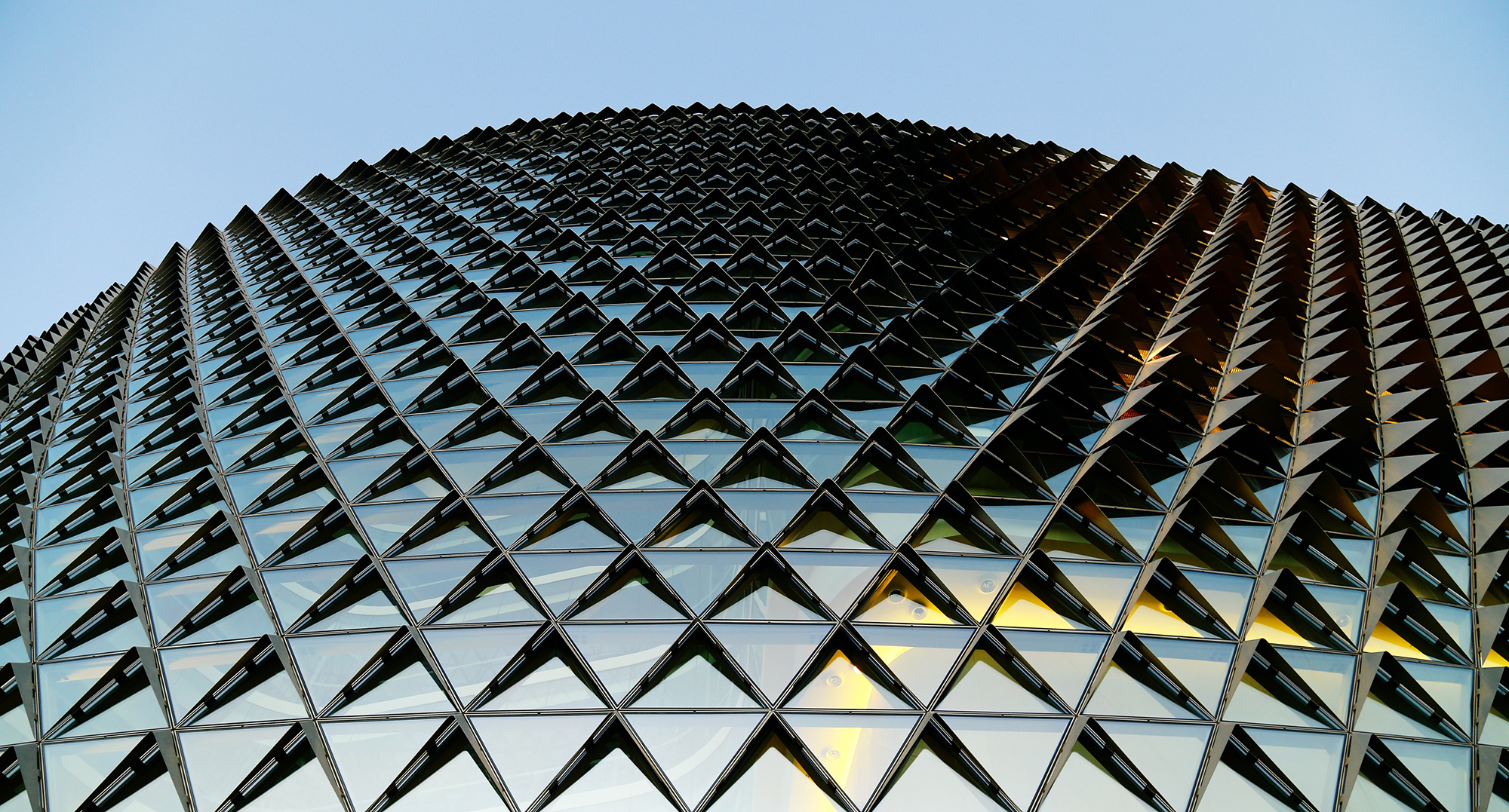 glass-building-1149726-2